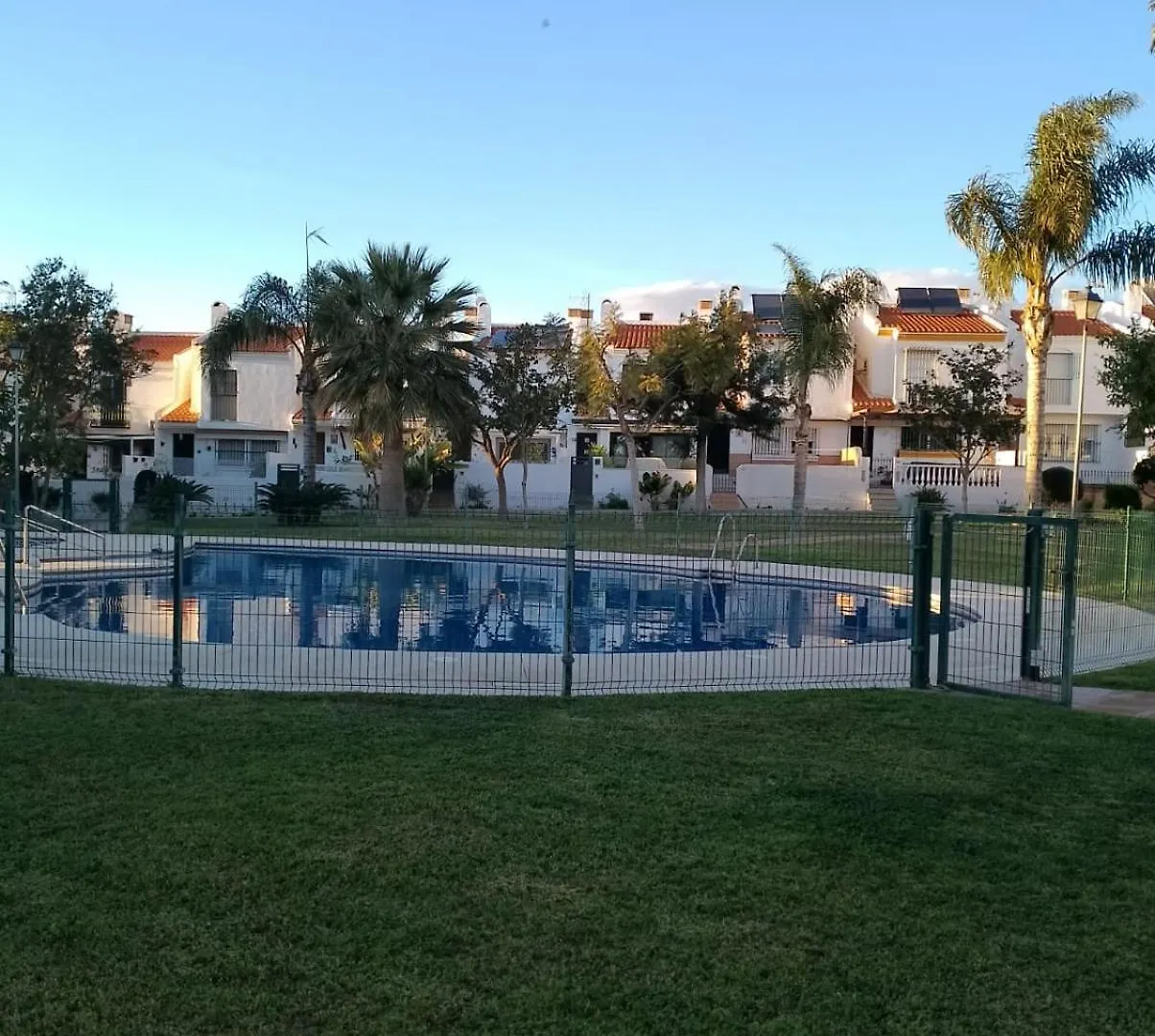 Apartment Chalet Adosado Con Piscina Caleta De Velez
